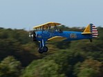 Boeing Stearman PT-17, N66RW, Baujahr 1941 beim Landeanflug