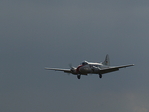 2 motoriges Passagierflugzeug