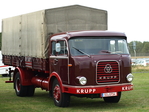Rotbrauner Krupp Frontlenker LKW