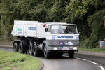 Henschel F221S, Baujahr 1972, 240PS; mit solchen Fahrzeugen wurde der Kalkstein aus den Steinbrüchen im Sauerland zu den Zementwerken im Beckumer Zementrevier gefahren.