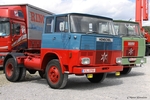 Blau-roter Henschel F122