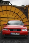 TuneUp-Meeting Zeche Westfalen in Ahlen. Roter Audi vor gelben Ventilator